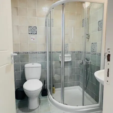 Villa Anastasia ,150 M To Coral Bay *