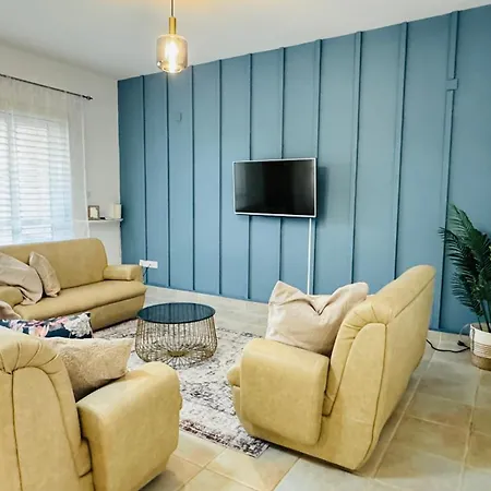 Anastasia ,150 M To Coral Bay Villa Peyia